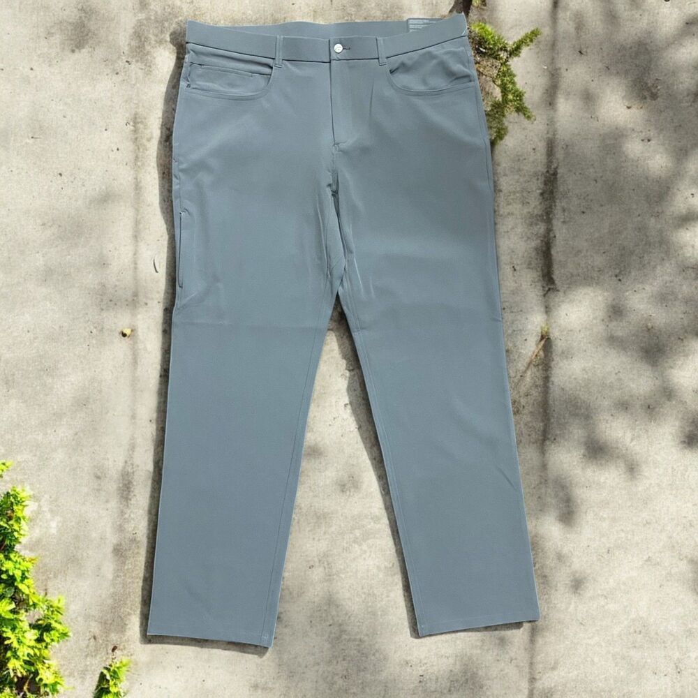 Callaway Performance Golf Quite Shade Golf Pants Slacks NWT Men's Size 38 x 32